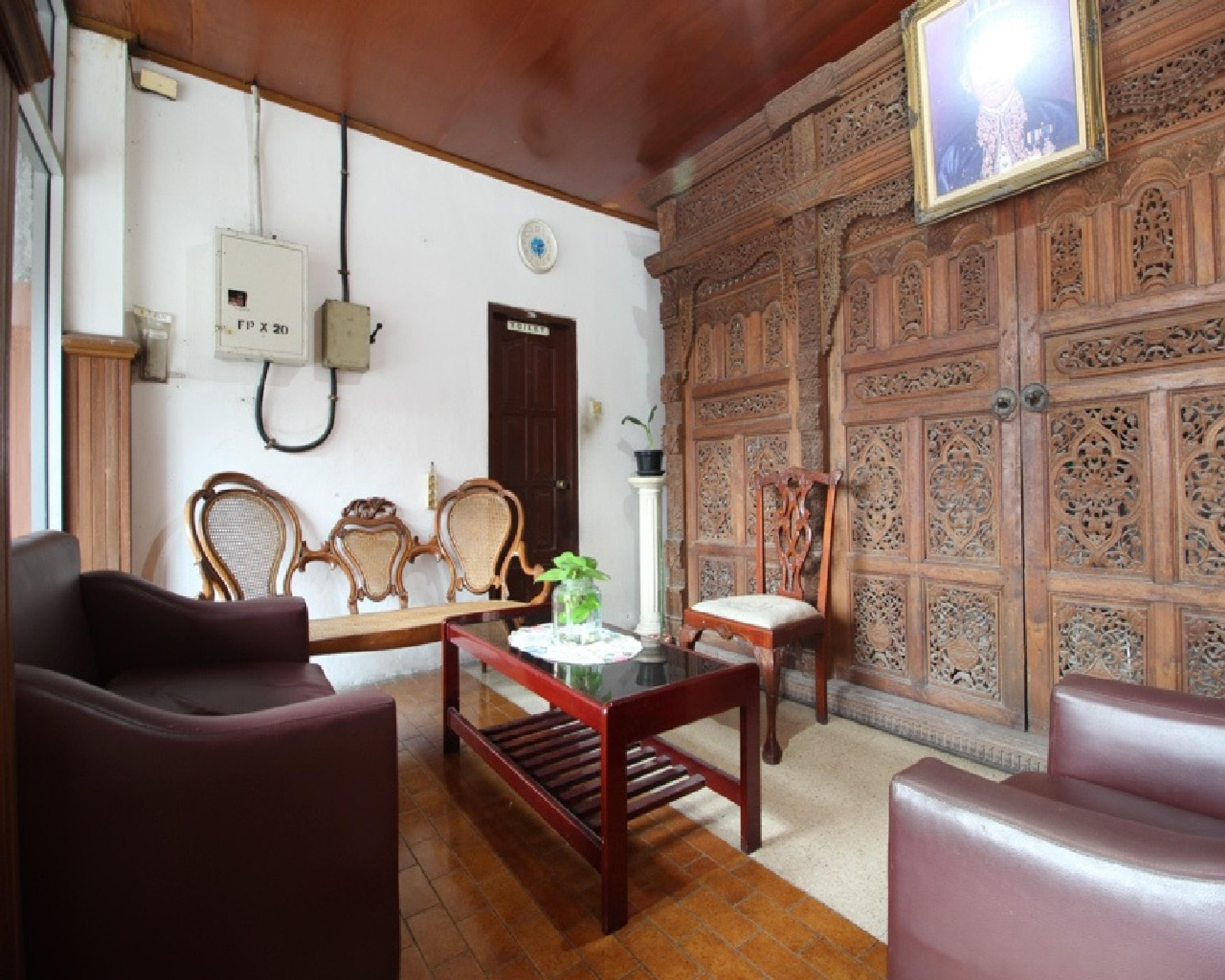Reddoorz @ Mantrijeron 2 Hotel Yogyakarta Eksteriør billede