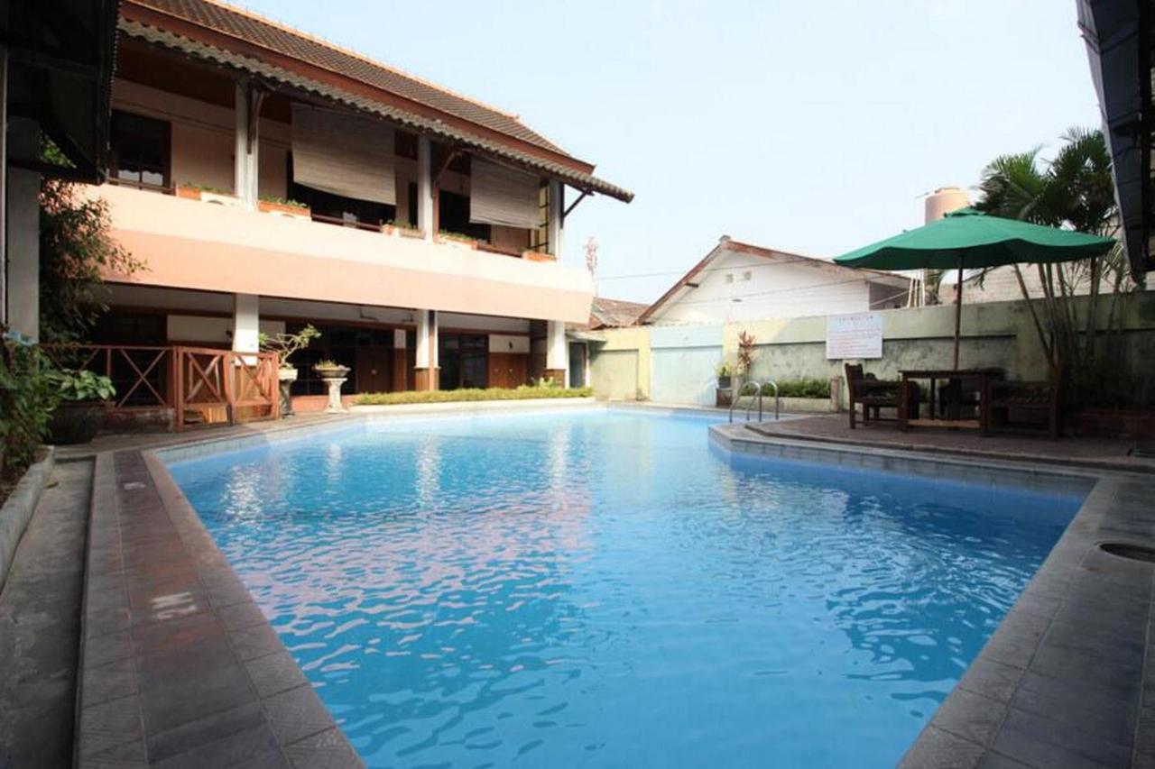 Reddoorz @ Mantrijeron 2 Hotel Yogyakarta Eksteriør billede